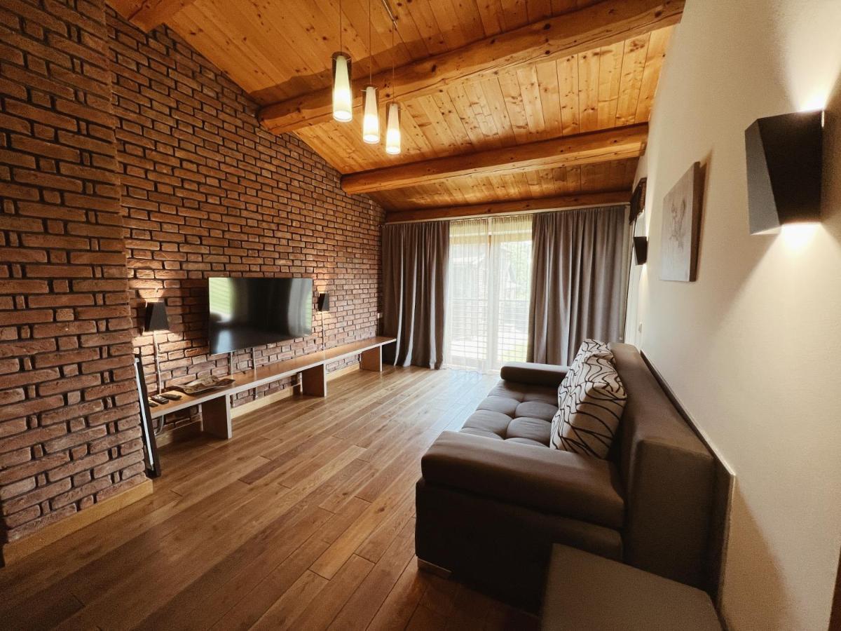Eden Resort Yasnogorodka  Ngoại thất bức ảnh