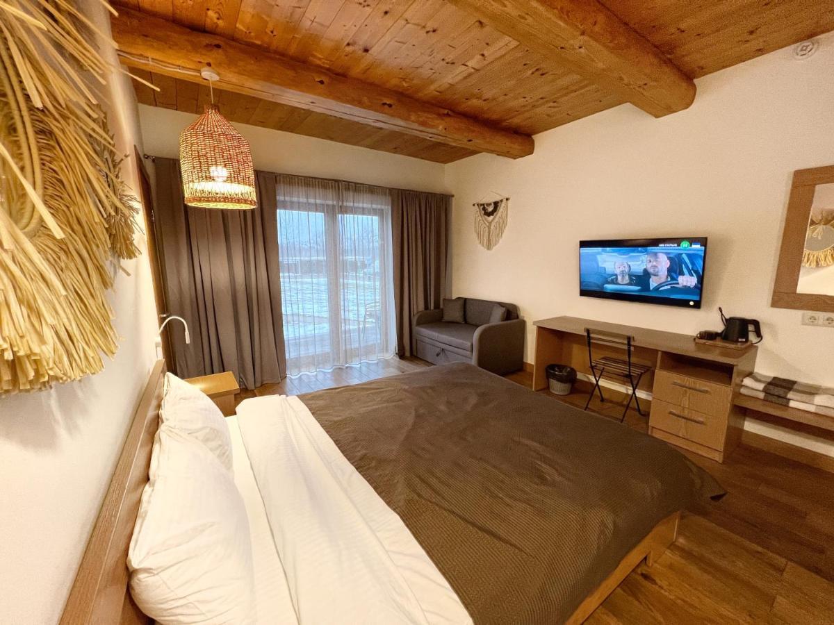 Eden Resort Yasnogorodka  Ngoại thất bức ảnh