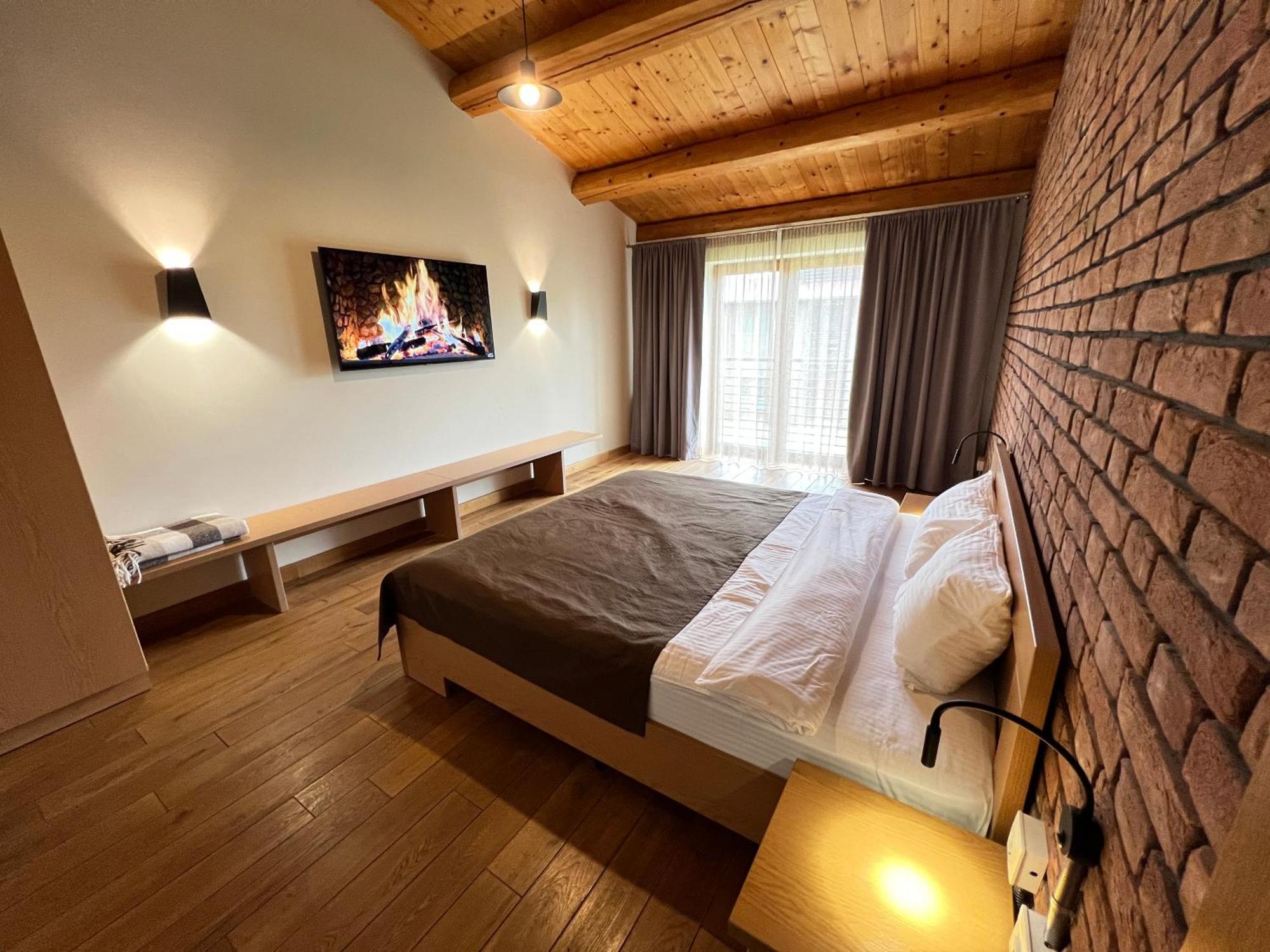 Eden Resort Yasnogorodka  Ngoại thất bức ảnh